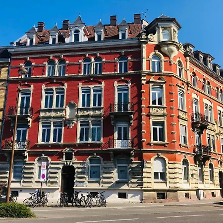 4 Etoiles Magnifique Neustadt - Spacieux, & Elegant Avec Balcon Et Belle Vue *