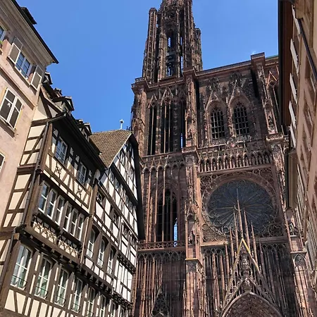 4 Etoiles Magnifique Neustadt - Spacieux, & Elegant Avec Balcon Et Belle Vue Apartment *