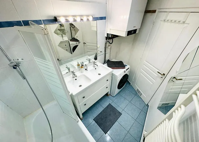 4 Etoiles Magnifique Neustadt - Spacieux, & Elegant Avec Balcon Et Belle Vue Apartman *