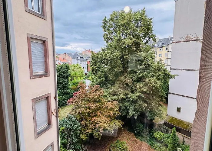 4 Etoiles Magnifique Neustadt - Spacieux, & Elegant Avec Balcon Et Belle Vue